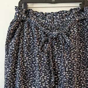 Abound Charcoal and White Patterned Pants